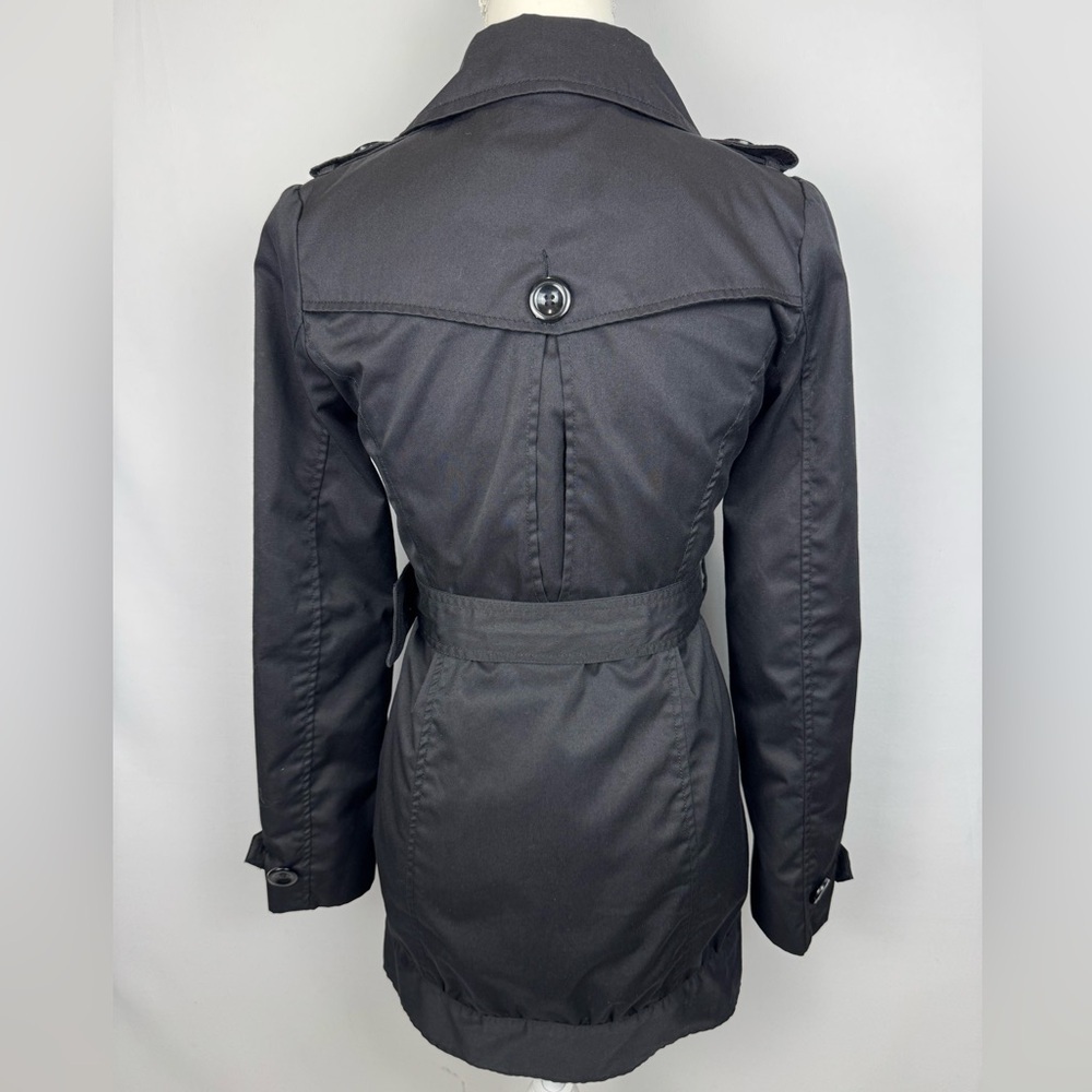 Divided By H&M Women’s Black Short Trench Coat Pockets Belted Lightweight Size 2 - Picture 8 of 13